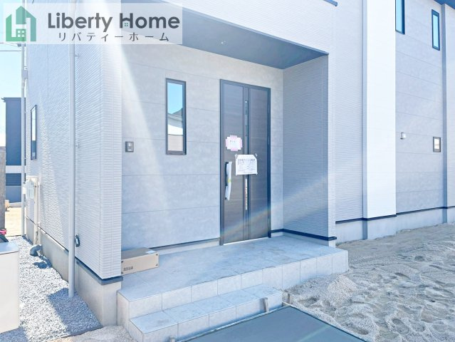 水戸市元吉田町14期　新築戸建　3号棟のエントランス