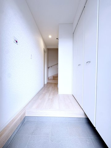 新築戸建・建売　米沢市通町四丁目【耐震+制震】松川小・米沢一中の洋室|同社施工例