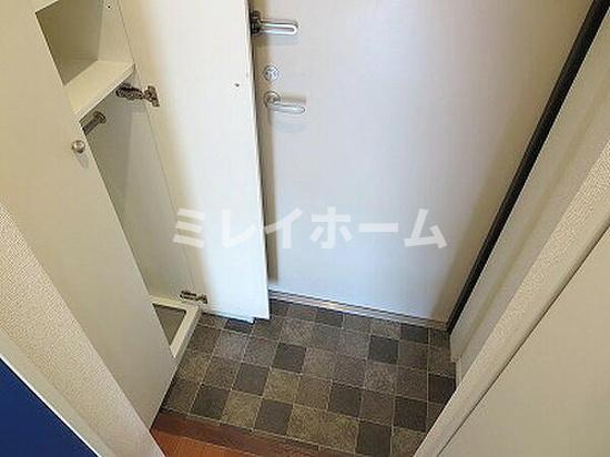 シンシア蒲田ステーションプラザの玄関|同建物内別のお部屋の参考写真になります。