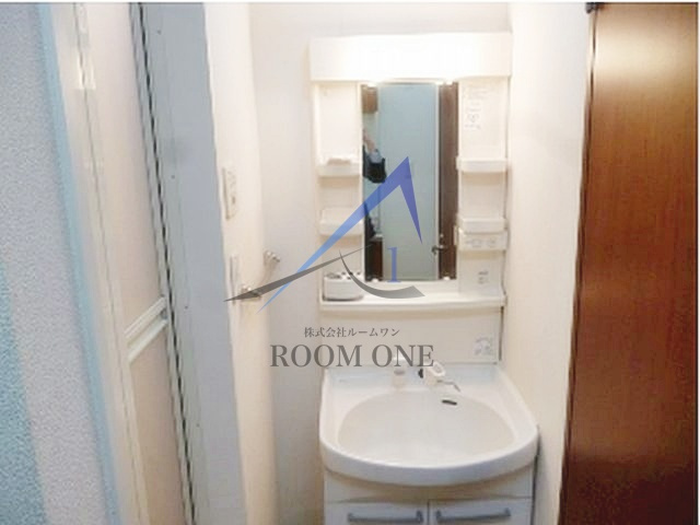 アイシイメゾンの洗面所|洗面台です。