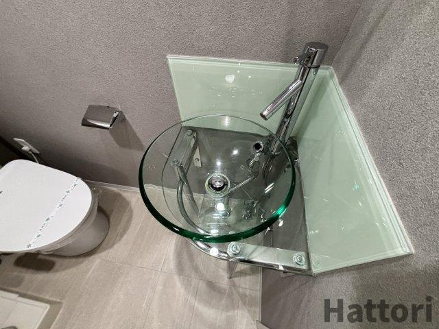 SERENiTE北浜の洗面所