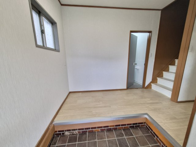 天満台東1丁目の玄関