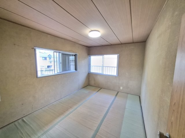 天満台東1丁目の和室