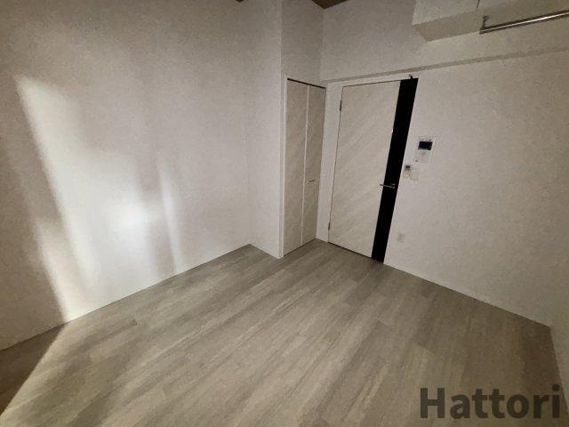 SERENiTE北浜の居間・リビング