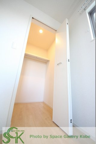 アメニティ　コートⅠの収納|※お部屋により仕様が異なる場合があります※