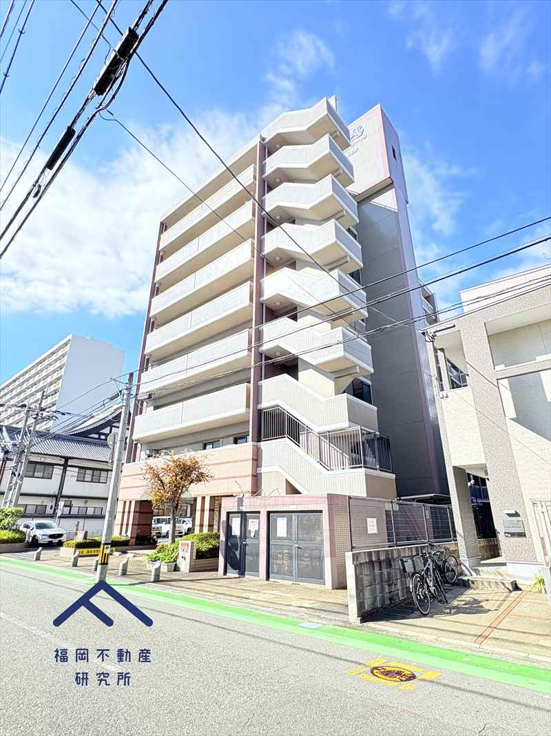 アンピール博多駅の外観