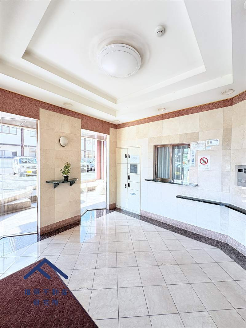 アンピール博多駅のエントランス