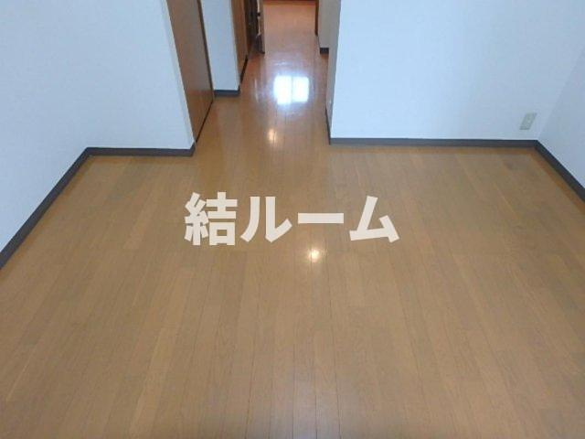 板橋区宮本町のアパートの居間・リビング|別号室参考写真