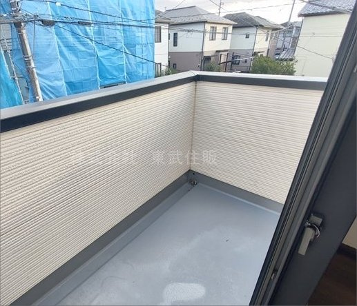 【バルコニー】 | 鶴ヶ島市下新田 | お洗濯にも便利なバルコニー付き