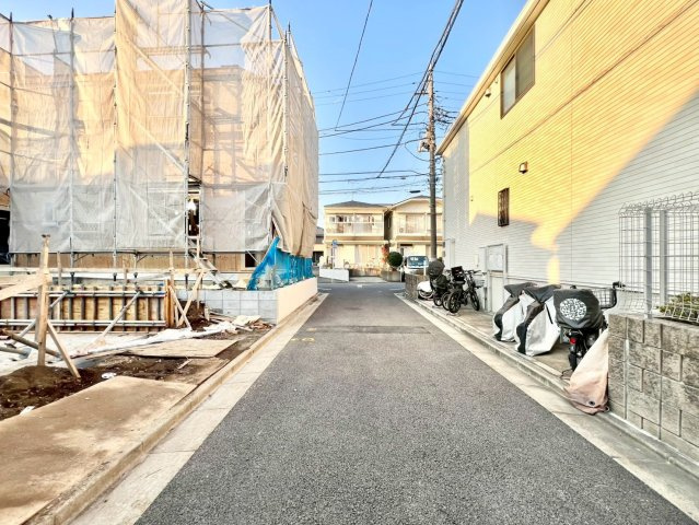 世田谷区深沢1丁目　新築戸建の前面道路含む現地写真|2025.11.20撮影

現地ご見学希望・資料請求などお気軽にお問い合わせ下さい！
03-5990-5201
