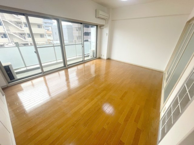 【寝室】 | シィダーヴィレッジ