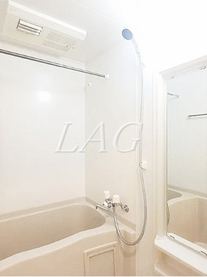 【浴室】 | ガラ・ステーション岩本町North | お風呂です。