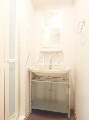 【洗面所】 | ガラ・ステーション岩本町North | 洗面台です。