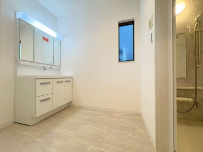 【洗面所】 | 豊中市北条町4丁目貸家