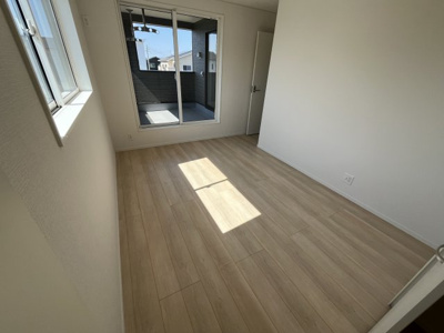 【寝室】 | 【20万円ｷｬｯｼｭﾊﾞｯｸ対象物件】クレーデルガーデン川西町下永第1 全3棟 2号棟