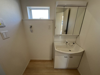 【独立洗面台】 | 【20万円ｷｬｯｼｭﾊﾞｯｸ対象物件】クレーデルガーデン川西町下永第1 全3棟 2号棟