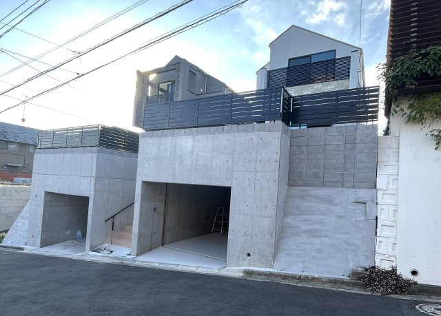 青葉台２丁目新築分譲住宅の外観