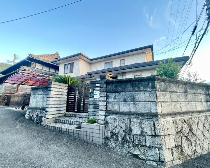 東大阪市六万寺町　中古戸建の外観