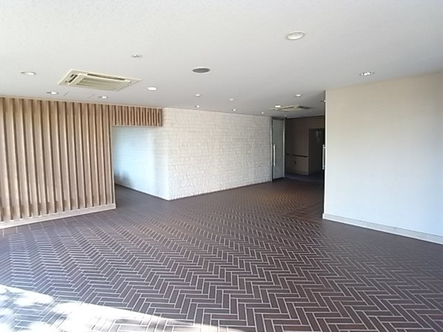 神戸市東灘区深江南町１丁目の賃貸マンションのロビー