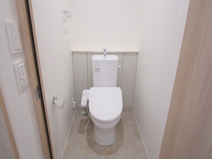 大野町2丁目戸建貸家のトイレ
