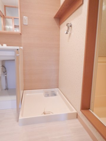 インペリアル砂山の洗面所|洗濯機置場