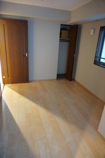 【寝室】 | レスタージュ西陣 | 《令和元年5月リフォーム後写真》