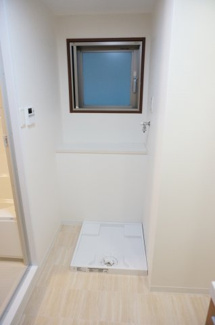 【ランドリースペース】 | レスタージュ西陣 | 《令和元年5月リフォーム後写真》