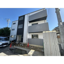 オガールコートナカモズの画像