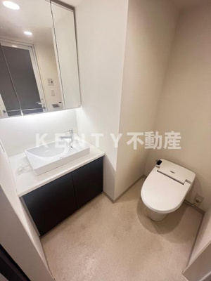 【トイレ】 | ベルファース目黒 | シンプルで使いやすいトイレです