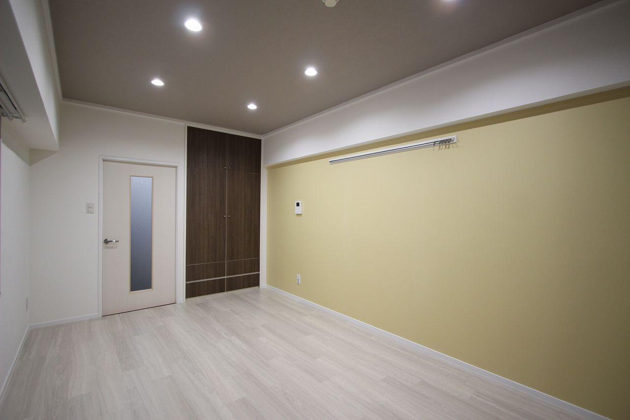 ジョイフル薊野の居間・リビング