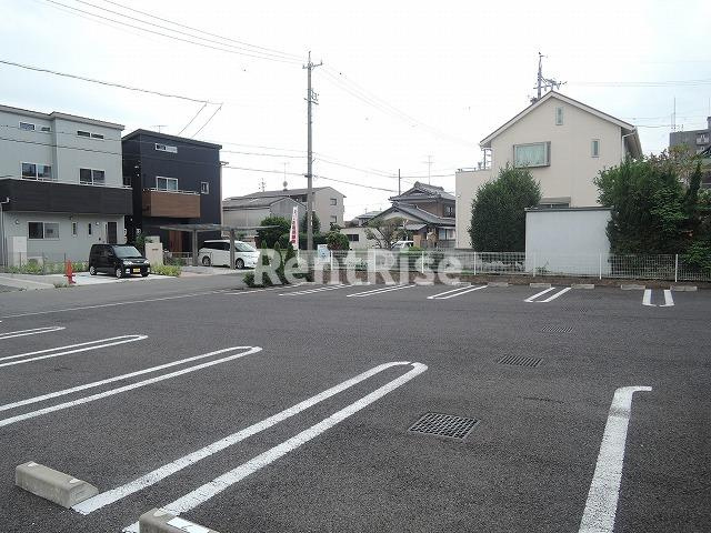 レガーミの駐車場|駐車場