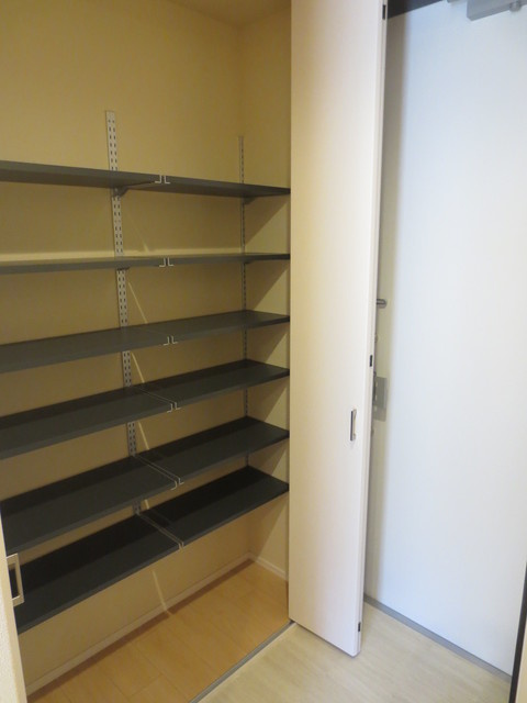 グランテラス六町の玄関|★シューズＢＯＸ★