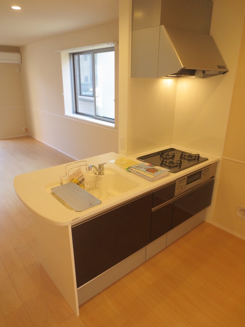 グランテラス六町のキッチン|★人造大理石仕様のシステムキッチン★