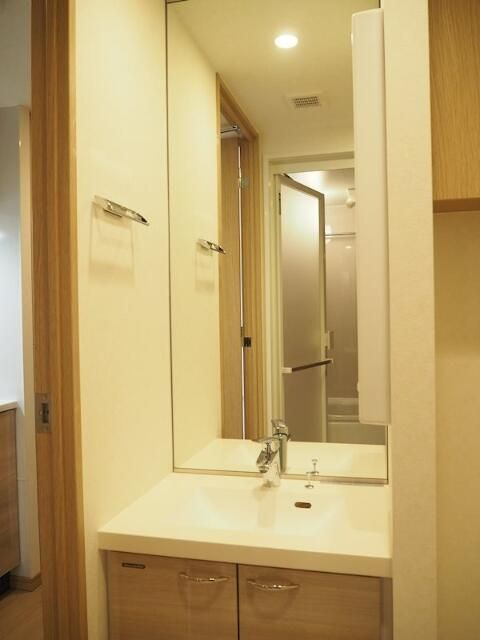 ルーブル高島平の洗面所