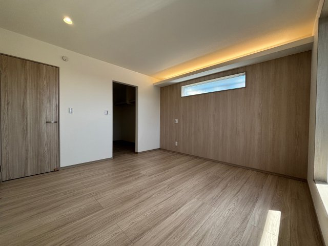 【寝室】