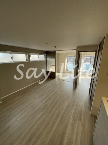 アイビー俊徳道の居間・リビング