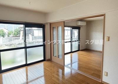 アメニティー青垣の玄関