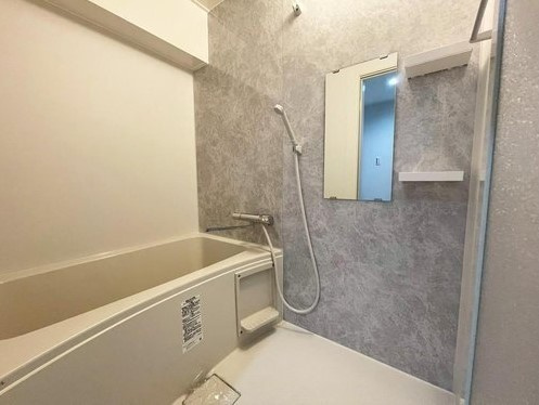 ハイマートすみれ　3階の浴室