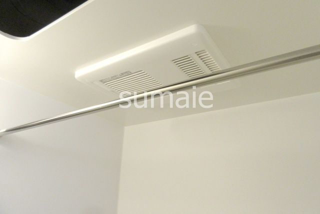 グランドパレス江戸川の浴室|浴室乾燥機付いています。