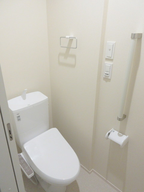 堀切２丁目ヘーベルメゾンのトイレ|★温水洗浄便座★