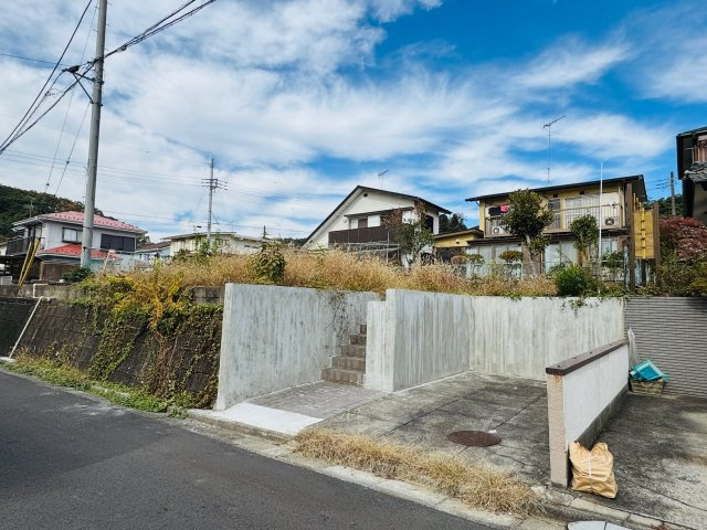 八王子市　西寺方町　建築条件付き売地の外観|～閑静な住宅地内　59坪超のゆとりある敷地　建築条件付きの売地です～