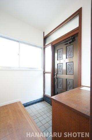 中古　千葉市若葉区野呂町の玄関|＊当日ご案内可＊ご希望の物件まとめてご案内！弊社が掲載していない物件でもOK♪お気軽にご相談ください ♪お電話でのお問合わせがスムーズ♪