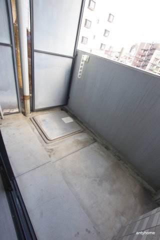 エスリード都島　仲介手数料無料のバルコニー