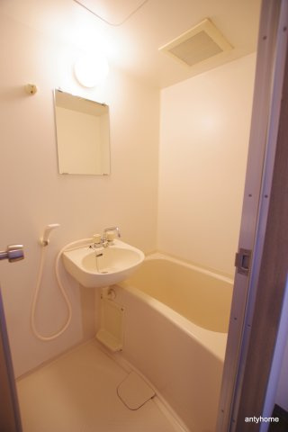 エスリード都島　仲介手数料無料の浴室