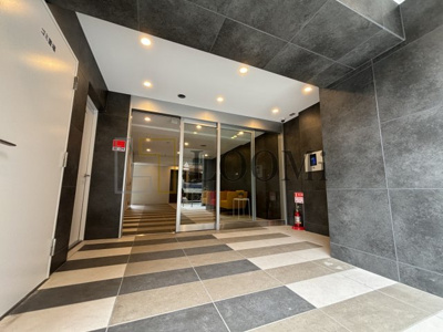 【エントランス】 | エグゼ大阪DOME CITYグレイス | エグゼ大阪DOME CITYグレイス　エントランス