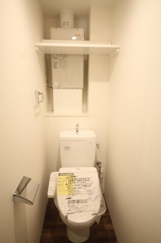 清潔感のあるトイレです