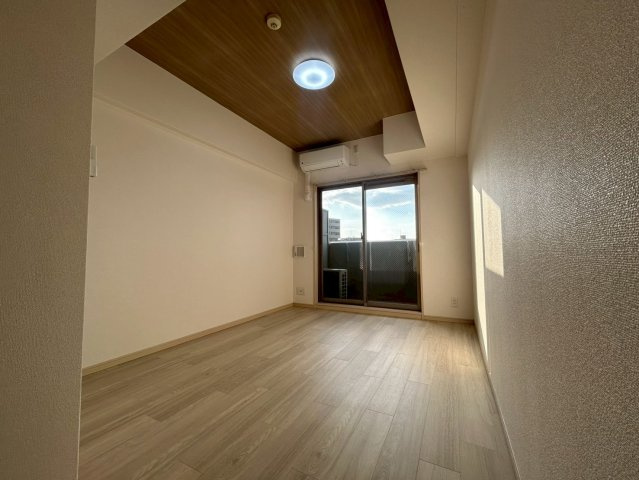 アスリート本町リバーウエストの居間・リビング