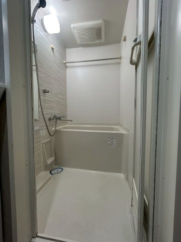 アスリート本町リバーウエストの浴室