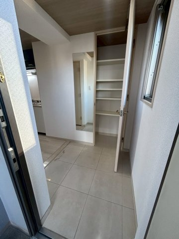 アスリート本町リバーウエストの玄関