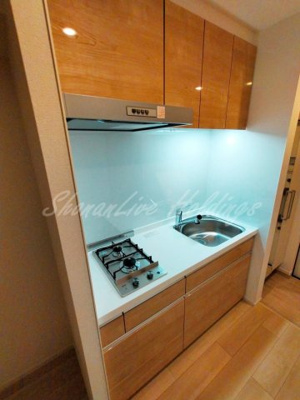 【キッチン】 | ROCK UP | 人気の2口ガスキッチン♪調理スペースも広々